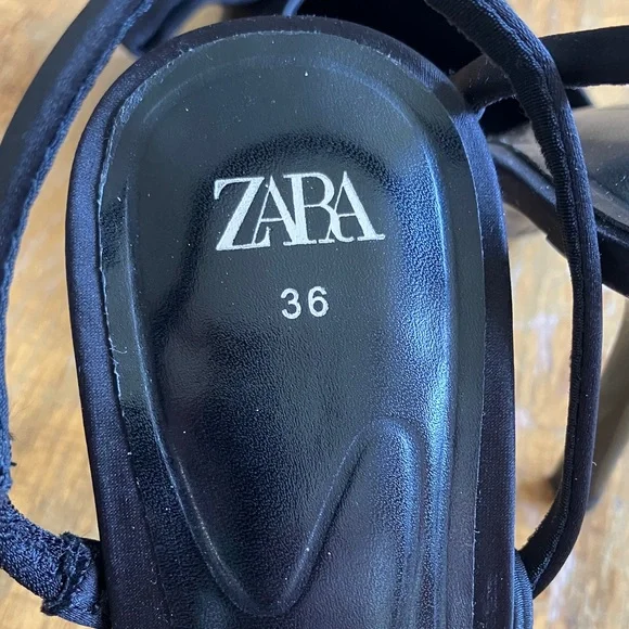 Zara Black Heels with Bow Accent - Picture 4 of 5